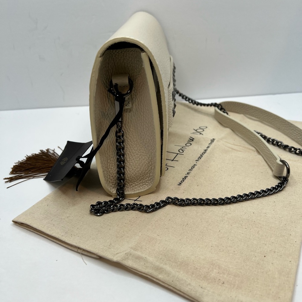 HOUSE OF HARLOW CLUTCH, MADE IN ITALY, BEIGE LEATHER, VERSATILE, UNIQUE DESIGN - Picture 2 of 15